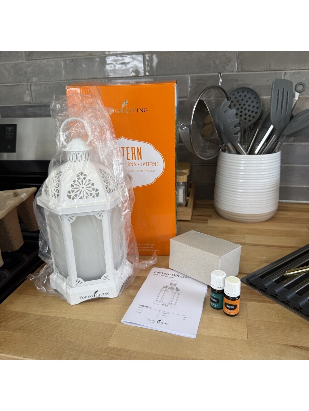 Young Living Lantern Diffuser White w/ Box & Oils